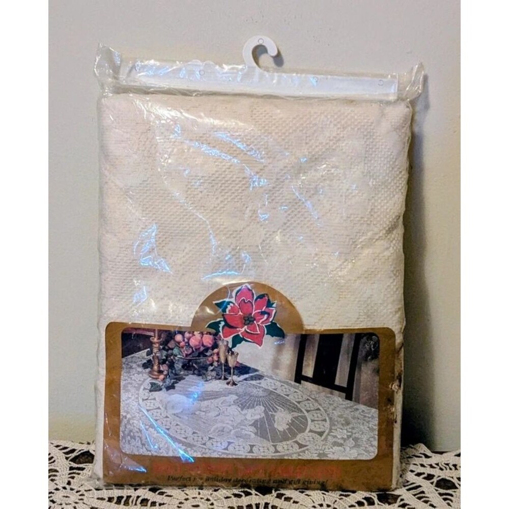 Vintage Fashion Industries Nativity lace holiday tablecloth